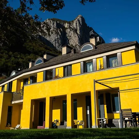 Montebello Bed & Breakfast *